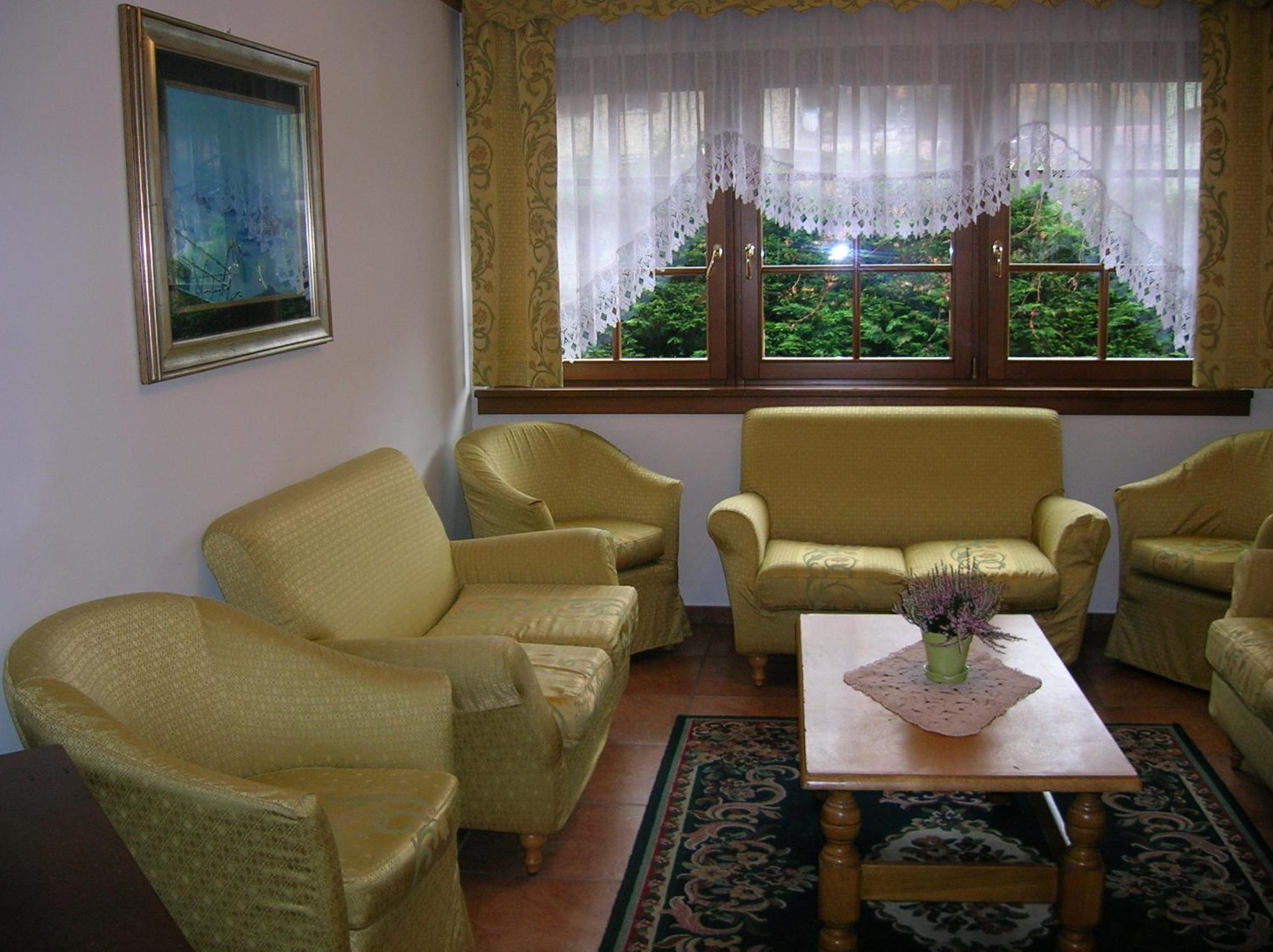 Hotel Villa Fosine Пинцоло Экстерьер фото