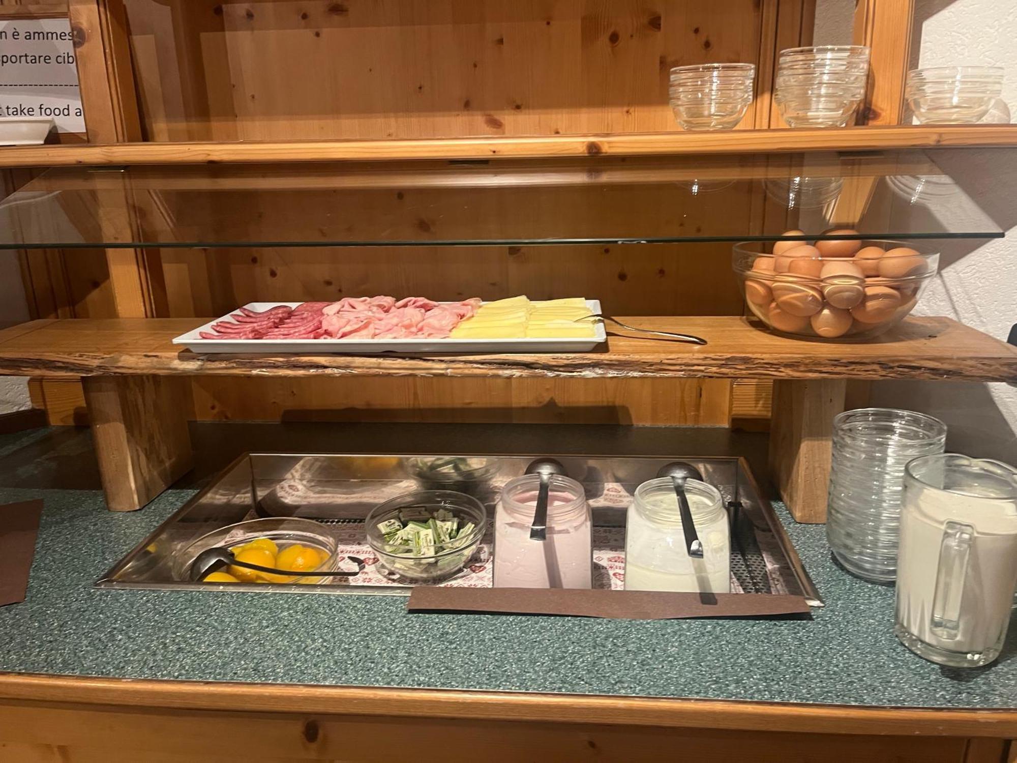 Hotel Villa Fosine Пинцоло Экстерьер фото